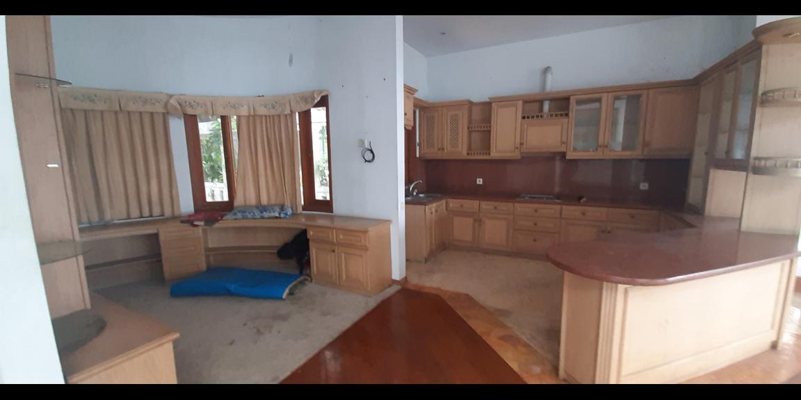 RUMAH 3 LANTAI DENGAN ROOFTOP VIEW KOTA BANDUNG KAWASAN DAGO BANDUNG RUMAH 3 LANTAI DENGAN ROOFTOP VIEW KOTA BANDUNG KAWASAN DAGO BANDUNG