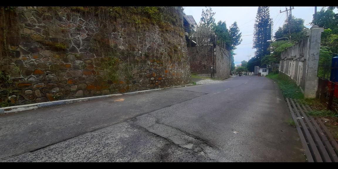 RUMAH HITUNG TANAH MAIN ROAD BUKIT PAKAR TIMUR DAGO BANDUNG RUMAH HITUNG TANAH MAIN ROAD BUKIT PAKAR TIMUR DAGO BANDUNG