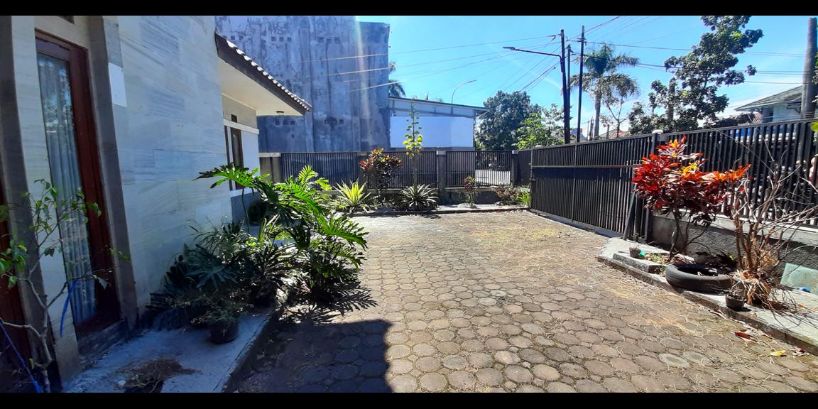 RUMAH MEWAH MAIN ROAD ARCAMANIK KOTA BANDUNG RUMAH MEWAH MAIN ROAD ARCAMANIK KOTA BANDUNG