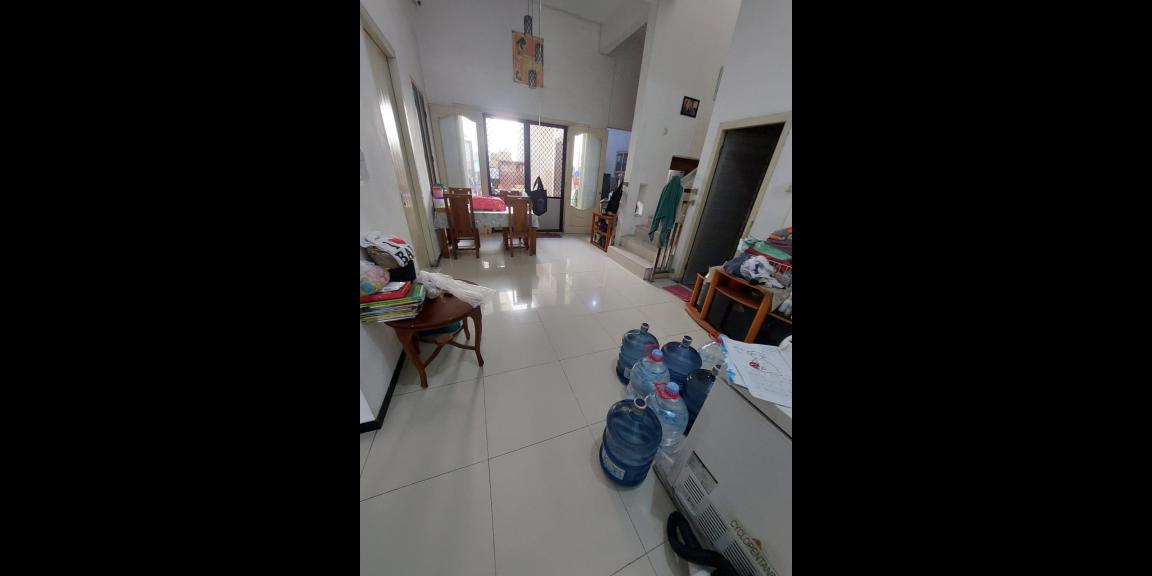 Dijual Rumah Semi Furnish Siap Huni Lokasi Tenggilis Mejoyo Surabaya Dijual Rumah Semi Furnish Siap Huni Lokasi Tenggilis Mejoyo Surabaya