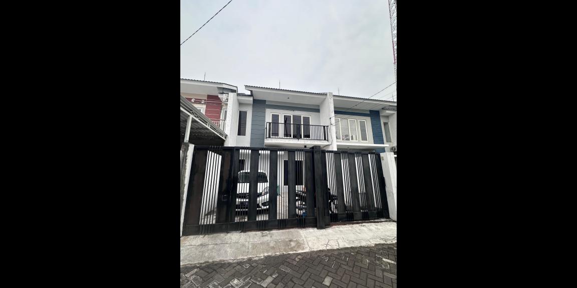 JUAL CEPAT! Rumah Furnished Full Renovasi di Green Mansion Regency Lontar Surabaya Barat JUAL CEPAT! Rumah Furnished Full Renovasi di Green Mansion Regency Lontar Surabaya Barat