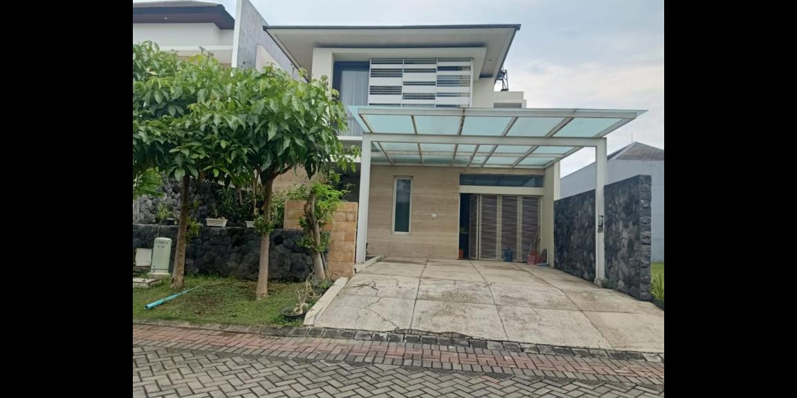 Jual Rumah Pakuwon Indah Surabaya Barat Siap Huni 2 Lantai Jual Rumah Pakuwon Indah Surabaya Barat Siap Huni 2 Lantai