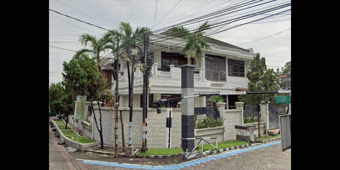 Rumah Mewah 2 Lantai di Kutisari Selatan Kota Surabaya Rumah Mewah 2 Lantai di Kutisari Selatan Kota Surabaya