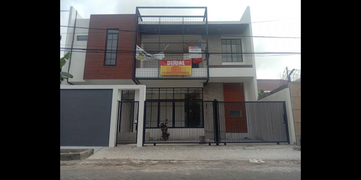 Jual Rumah Kost Mewah di Marina Emas Barat Surabaya Jual Rumah Kost Mewah di Marina Emas Barat Surabaya