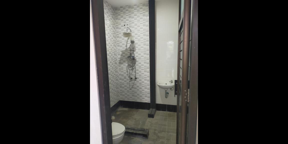 Rumah Minimalis Modern Lokasi Strategis di Kertomenanggal Gayungan Surabaya Selatan Rumah Minimalis Modern Lokasi Strategis di Kertomenanggal Gayungan Surabaya Selatan