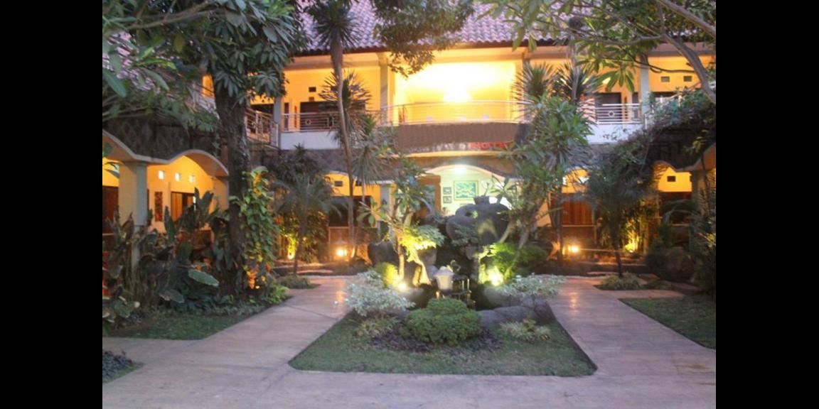 Jual Hotel Aktif Bagus di Daerah Cilinaya Kota Mataram Jual Hotel Aktif Bagus di Daerah Cilinaya Kota Mataram