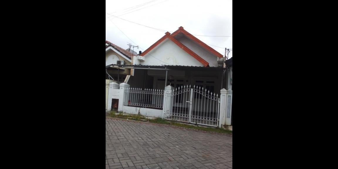 Rumah Dekat Kebun Bibit di Wonorejo Permai Selatan Rumah Dekat Kebun Bibit di Wonorejo Permai Selatan