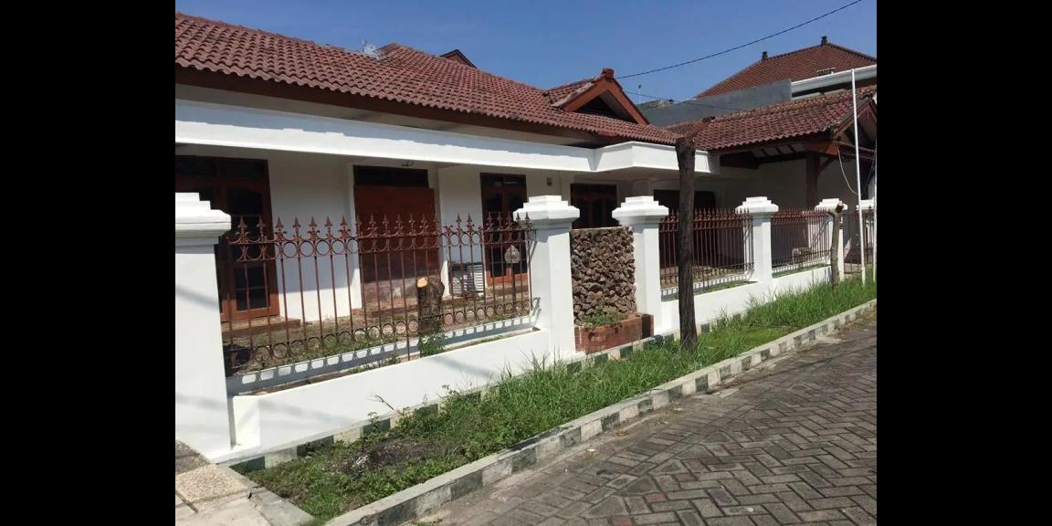 Jual Rumah Mewah Semolowaru Tengah Siap Huni Jual Rumah Mewah Semolowaru Tengah Siap Huni