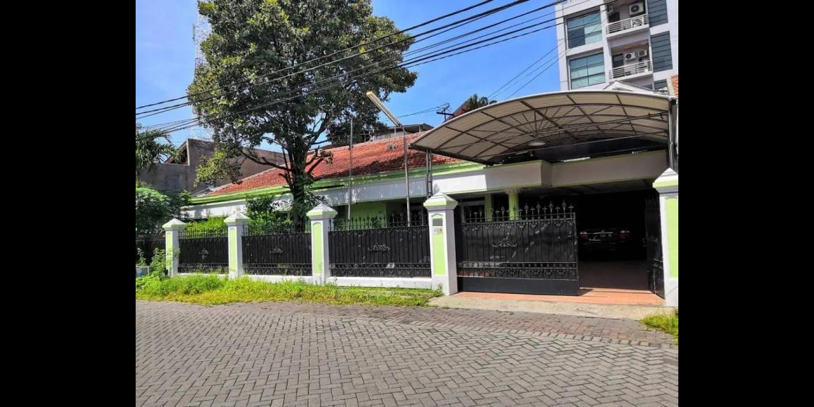 Jual Rumah Mewah Jemursari Utara daerah Wonocolo Jual Rumah Mewah Jemursari Utara daerah Wonocolo