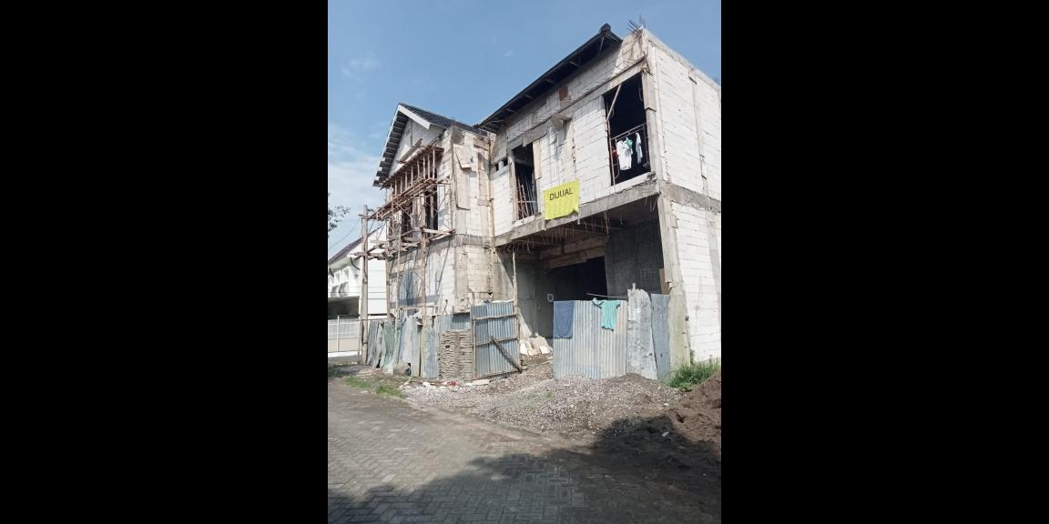 Jual 2 Rumah Baru di Manyar Tirtoyoso Utara Surabaya Jual 2 Rumah Baru di Manyar Tirtoyoso Utara Surabaya