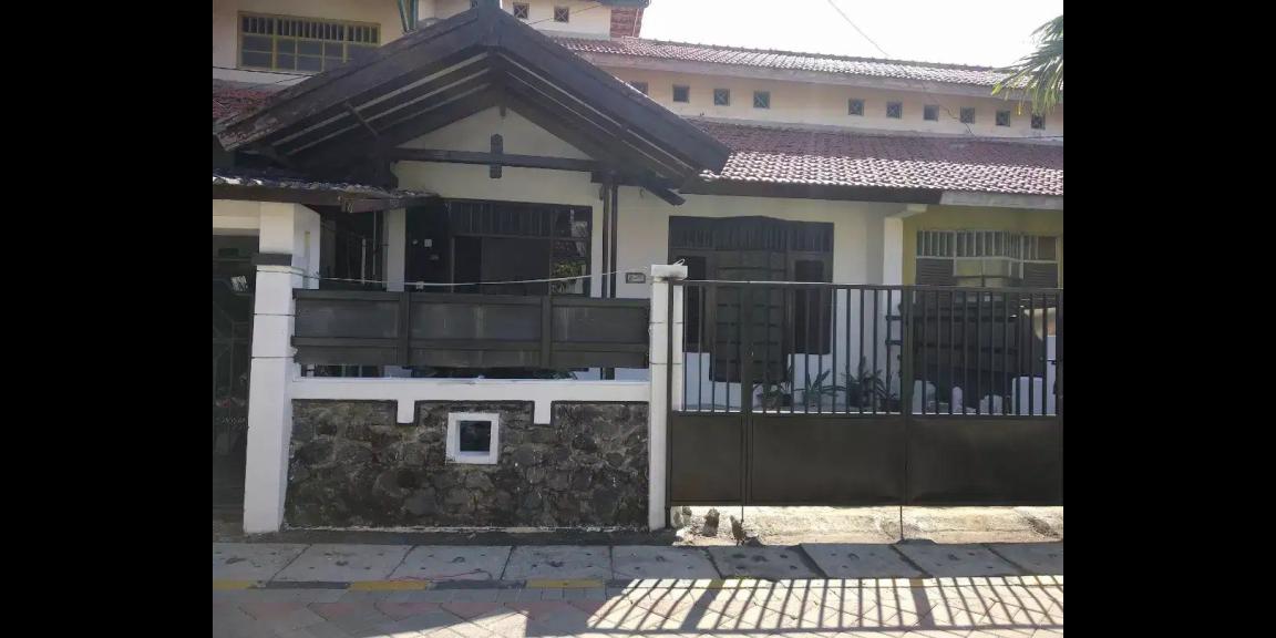Jual atau Sewa Rumah Murah Semampir Tengah Sukolilo Jual atau Sewa Rumah Murah Semampir Tengah Sukolilo