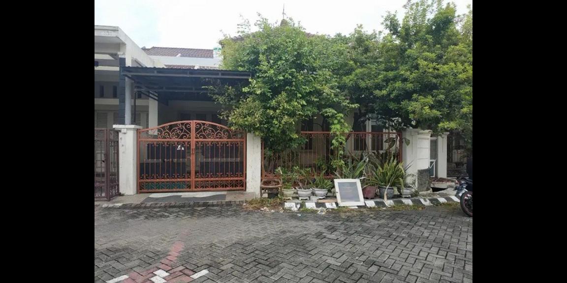Jual Rumah di Kawasan Perumahan Central Park Ahmad Yani Jual Rumah di Kawasan Perumahan Central Park Ahmad Yani
