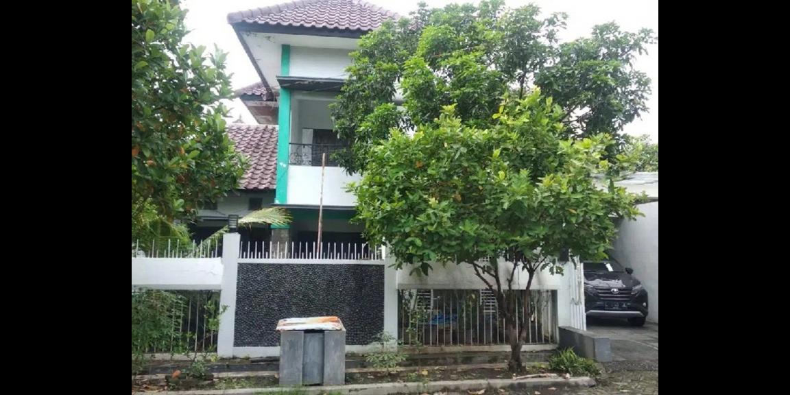 Jual Rumah Bagus 2 Lantai di Kebonsari Elveka Jambangan Jual Rumah Bagus 2 Lantai di Kebonsari Elveka Jambangan