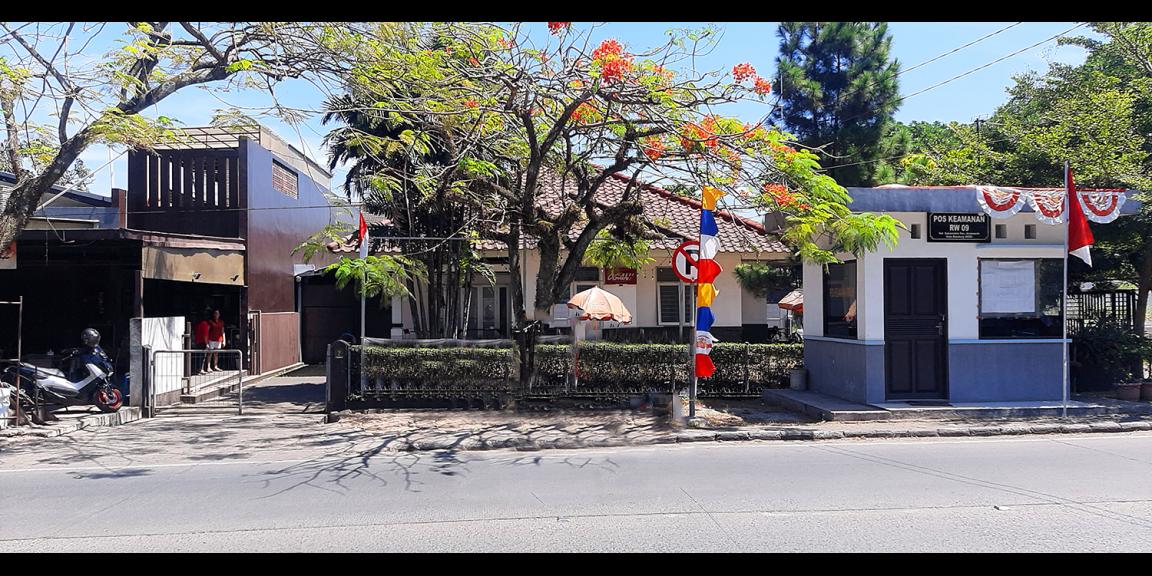 RUMAH UNTUK KOMERSIAL MAIN ROAD ARCAMANIK BANDUNG RUMAH UNTUK KOMERSIAL MAIN ROAD ARCAMANIK BANDUNG