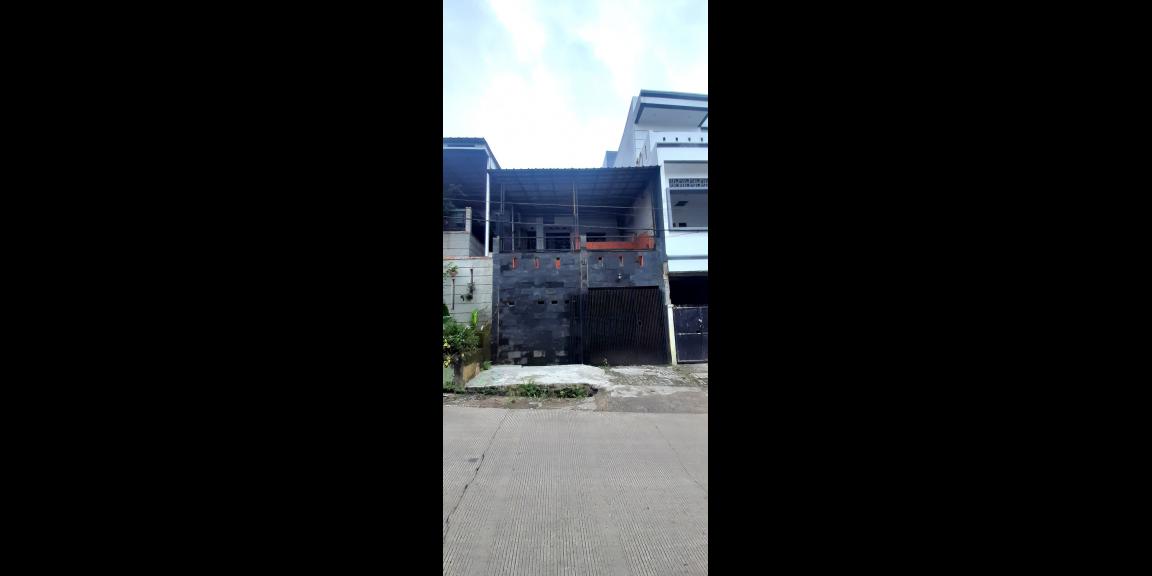 RUMAH MINIMALIS VIEW KOTA BANDUNG MAIN ROAD JATIHANDAP  RUMAH MINIMALIS VIEW KOTA BANDUNG MAIN ROAD JATIHANDAP