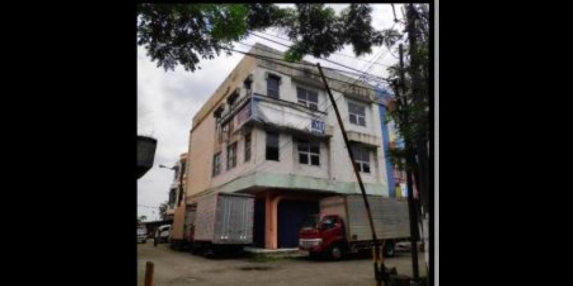 Jual Ruko Gandeng 3 Lantai Hook di Karawaci Tangerang Jual Ruko Gandeng 3 Lantai Hook di Karawaci Tangerang