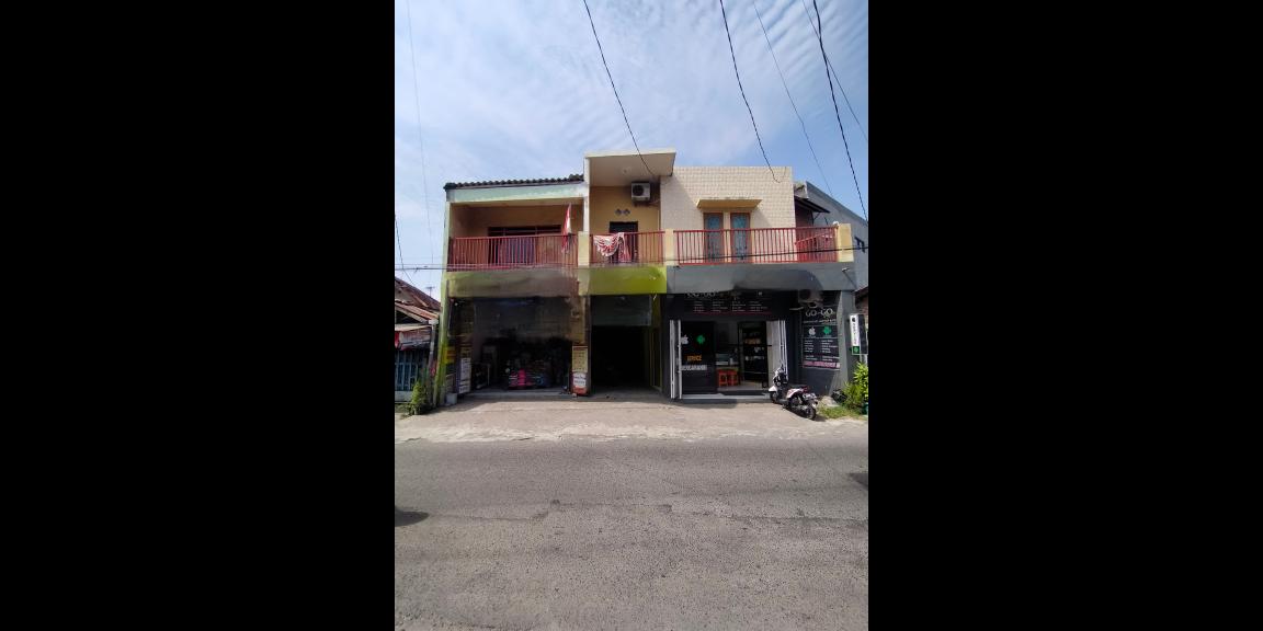 Rumah Induk dan 2 Toko Siap Huni Lokasi Jalan Pulo Wonokromo SUrabaya Rumah Induk dan 2 Toko Siap Huni Lokasi Jalan Pulo Wonokromo SUrabaya