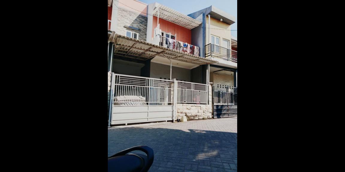 Rumah Semi Furnished Siap Huni di Medokan Sawah Timur Surabaya Timur Rumah Semi Furnished Siap Huni di Medokan Sawah Timur Surabaya Timur