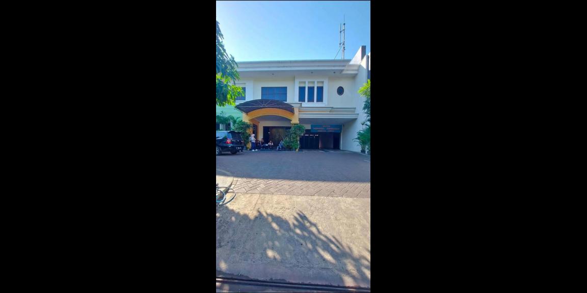 For Sale Guest House / Home Stay Lokasi Strategis di Kertajaya Indah Surabaya For Sale Guest House / Home Stay Lokasi Strategis di Kertajaya Indah Surabaya