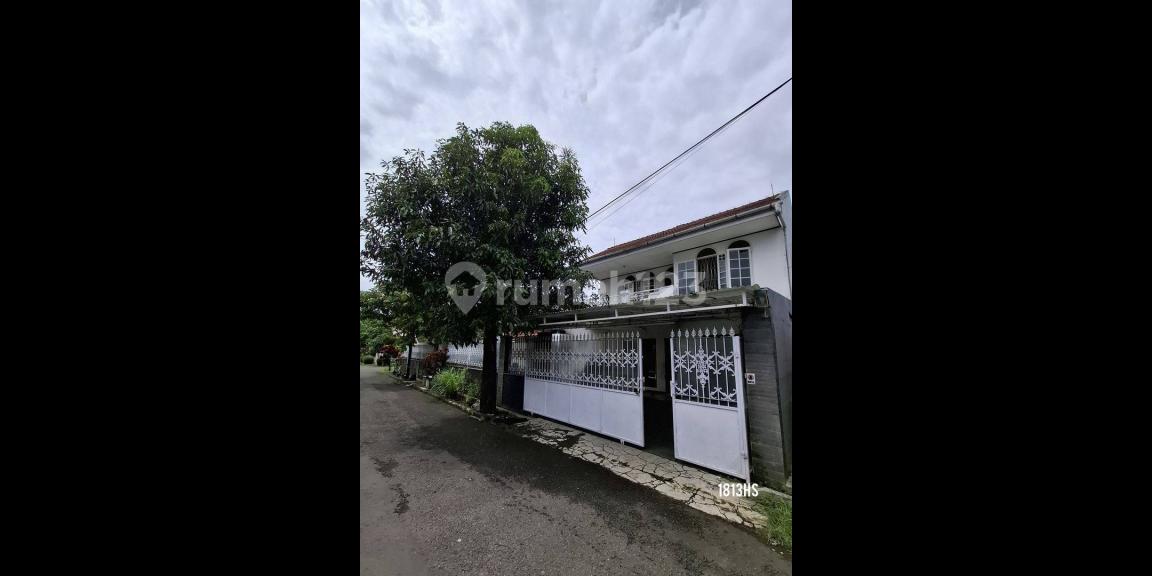 Dijual Rumah 2 Lantai di Golf Barat, Kota Bandung Dijual Rumah 2 Lantai di Golf Barat, Kota Bandung