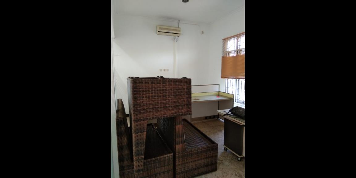 STRATEGIS DI TENGAH KOTA! GEDUNG 2 LANTAI COCOK UNTUK APA AJA Lokasi di ekat Mandala Krida STRATEGIS DI TENGAH KOTA! GEDUNG 2 LANTAI COCOK UNTUK APA AJA Lokasi di ekat Mandala Krida