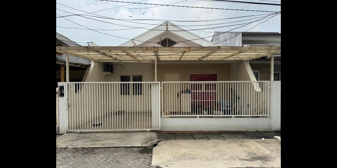 Rumah Semi Furnished Siap Huni Lokasi Perumahan Pondok Tjandra Indah Waru Sidoarjo Rumah Semi Furnished Siap Huni Lokasi Perumahan Pondok Tjandra Indah Waru Sidoarjo