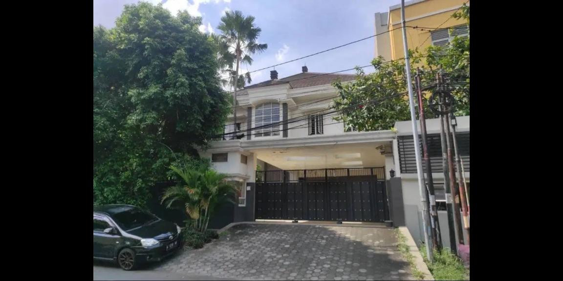 Jual Rumah Mewah SHM Jalan Raya Tenggilis Kota Surabaya Jual Rumah Mewah SHM Jalan Raya Tenggilis Kota Surabaya