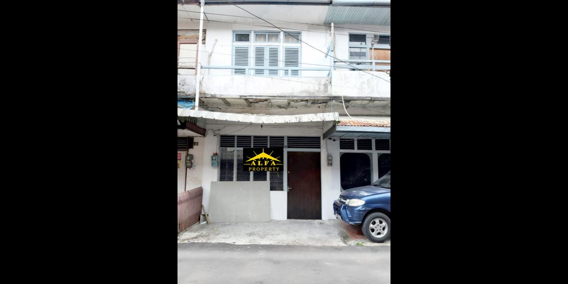 Rumah Setia Budi, Gg. 5, Pontianak, Kalimantan Barat Rumah Setia Budi, Gg. 5, Pontianak, Kalimantan Barat