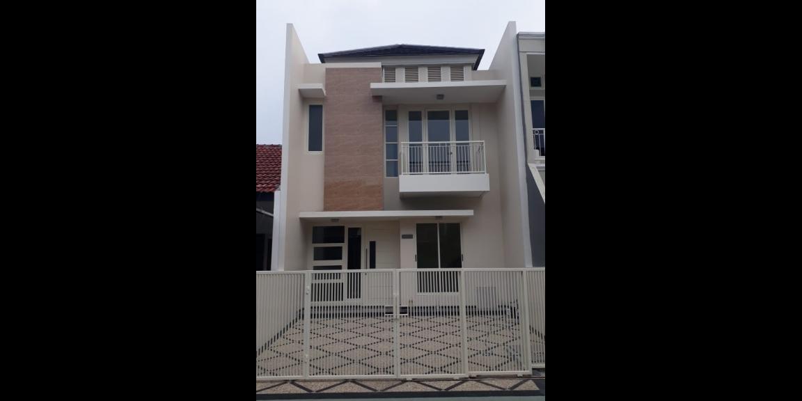 Jual Rumah Baru Gress di Taman Mutiara Pakuwon City Jual Rumah Baru Gress di Taman Mutiara Pakuwon City