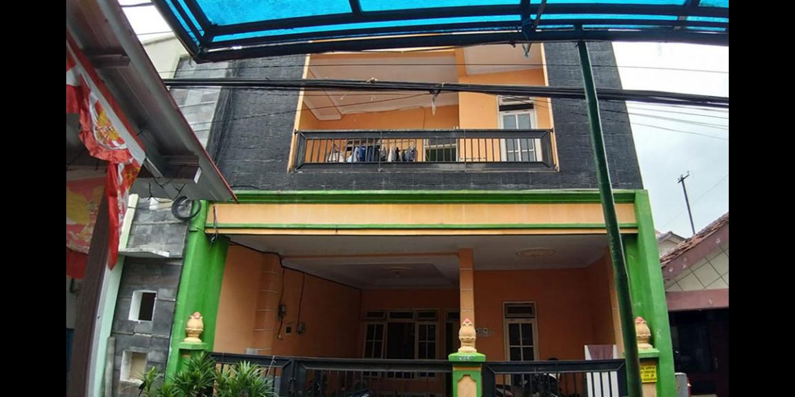 KOST 13 KAMAR PENUH TERISI DEKAT KAWASAN PERKANTORAN DAN KOMERSIAL DI TEBET JAKARTA SELATAN KOST 13 KAMAR PENUH TERISI DEKAT KAWASAN PERKANTORAN DAN KOMERSIAL DI TEBET JAKARTA SELATAN