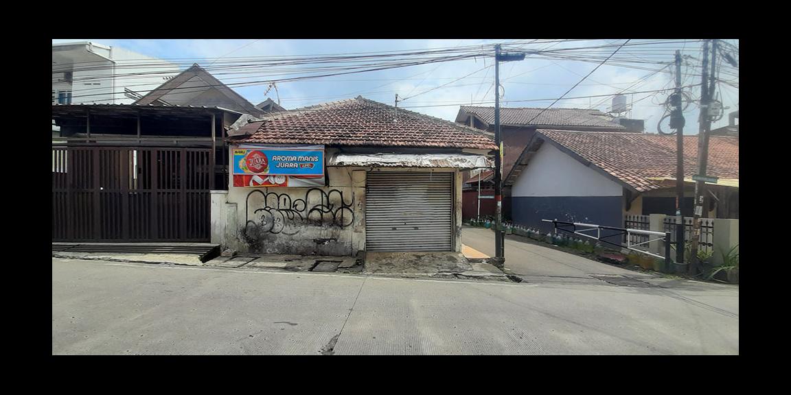 KONTRAKAN 4 PINTU DAN WARUNG KAWASAN STRATEGIS DI JALAN CIGADUNG DAGO BANDUNG KONTRAKAN 4 PINTU DAN WARUNG KAWASAN STRATEGIS DI JALAN CIGADUNG DAGO BANDUNG