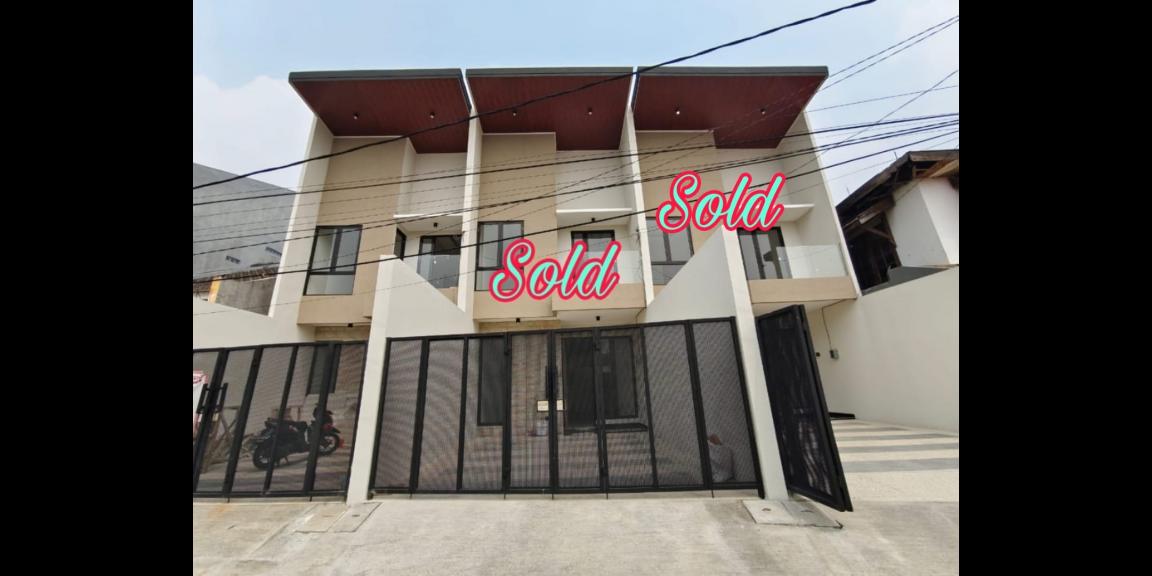 Rumah Baru Minimalis 2 Lantai di Semampir Tengah Surabaya Timur Rumah Baru Minimalis 2 Lantai di Semampir Tengah Surabaya Timur