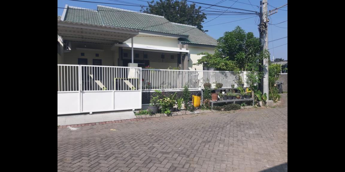 Jual Rumah Pojok di Perumahan Sukolilo Dian Regency Surabaya Jual Rumah Pojok di Perumahan Sukolilo Dian Regency Surabaya