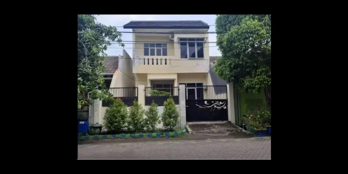 Rumah Minimalis 2 Lantai di Jambangan Row 3 Mobil Butuh Cepat Laku Rumah Minimalis 2 Lantai di Jambangan Row 3 Mobil Butuh Cepat Laku