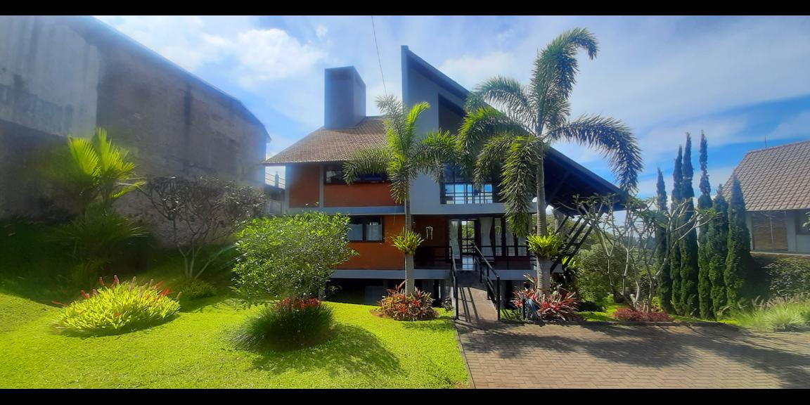 VILLA GAYA INDUSTRIAL DI CIUMBULEUIT VIEW KOTA BANDUNG VILLA GAYA INDUSTRIAL DI CIUMBULEUIT VIEW KOTA BANDUNG