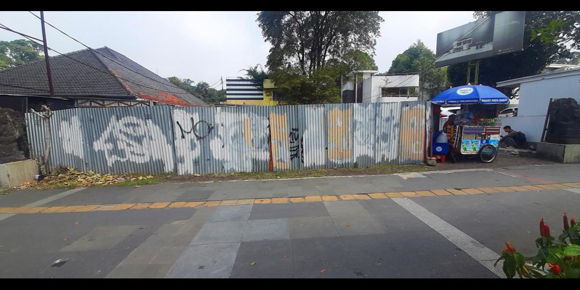 RUMAH HITUNG TANAH MAIN ROAD DAGO (IR.H. DJUANDA) BANDUNG RUMAH HITUNG TANAH MAIN ROAD DAGO (IR.H. DJUANDA) BANDUNG