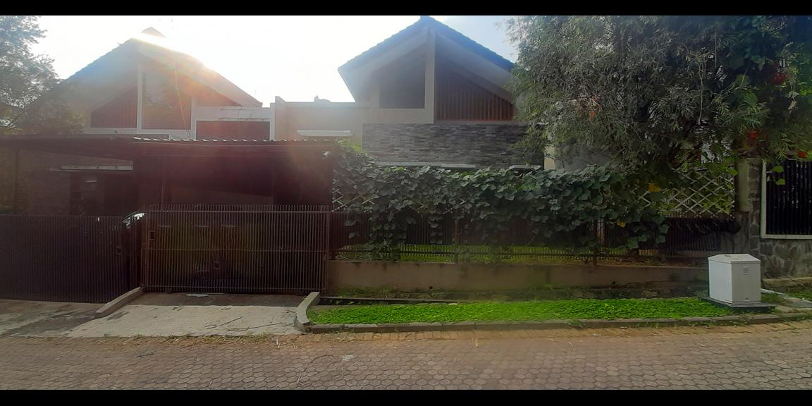 RUMAH DUA LANTAI SEMI FURNISH DI KAMPUNG PADI DAGO BANDUNG RUMAH DUA LANTAI SEMI FURNISH DI KAMPUNG PADI DAGO BANDUNG