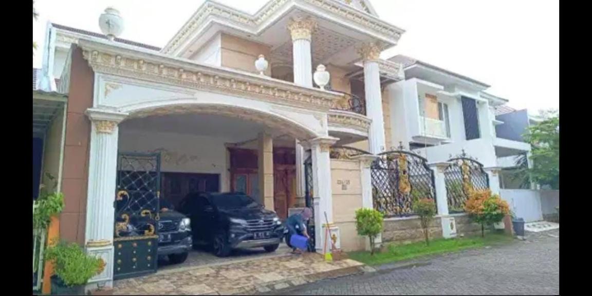 Rumah Classic Siap Huni di Perumahan Kebonsari Elveka Surabaya Selatan Rumah Classic Siap Huni di Perumahan Kebonsari Elveka Surabaya Selatan