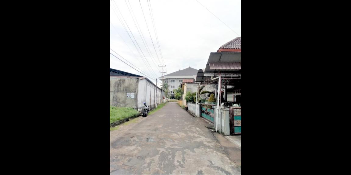 Tanah Ar. Saleh, BLKI, Pontianak, Kalimantan Barat Tanah Ar. Saleh, BLKI, Pontianak, Kalimantan Barat