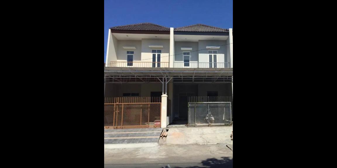 Rumah Baru di Raya Kutisari Indah Daerah Tenggilis Rumah Baru di Raya Kutisari Indah Daerah Tenggilis