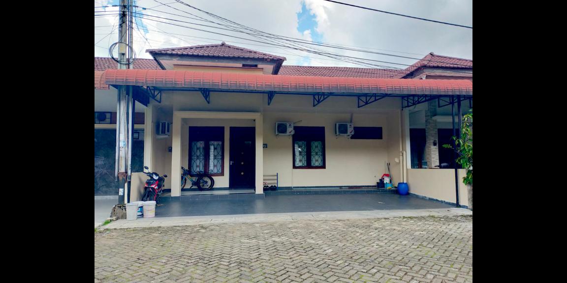 Rumah Pondok Pelangi, Pontianak, Kalimantan Barat Rumah Pondok Pelangi, Pontianak, Kalimantan Barat