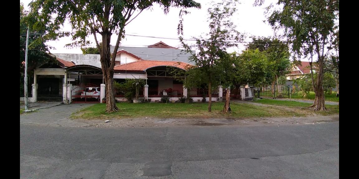 Rumah Luas Strategis di Jalan Margorejo Indah Surabaya Rumah Luas Strategis di Jalan Margorejo Indah Surabaya