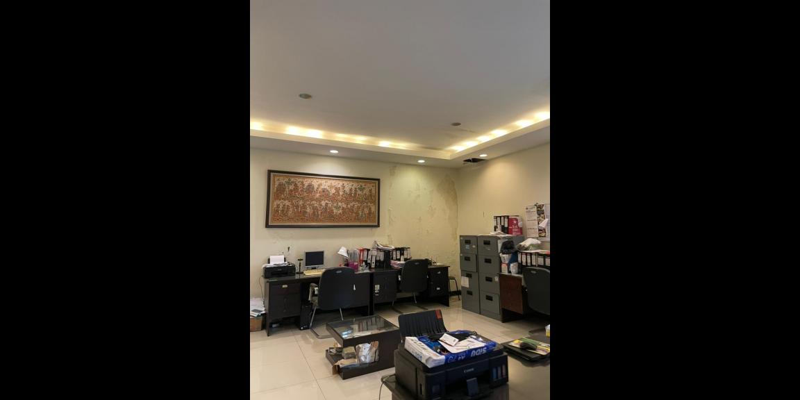 !!!JUAL CEPAT!!! Rumah Istimewa Nol Jalan Raya Semi Furnished Siap Huni Lokasi Karah Jambangan Surabaya Selatan !!!JUAL CEPAT!!! Rumah Istimewa Nol Jalan Raya Semi Furnished Siap Huni Lokasi Karah Jambangan Surabaya Selatan
