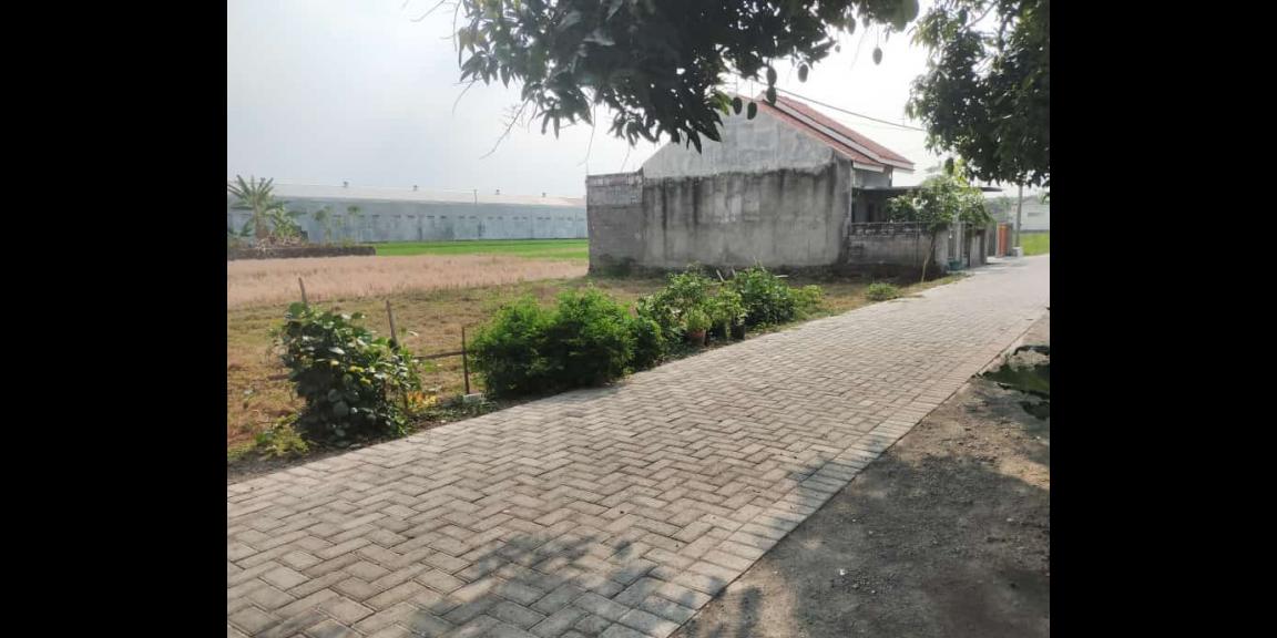 Tanah Strategis Selatan Alun-alun Karanganyar Tanah Strategis Selatan Alun-alun Karanganyar