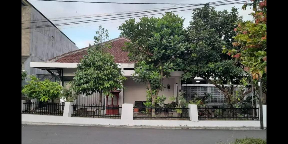 Jual segera Rumah cocok untuk Kos, dekat kampus area olahraga Jual segera Rumah cocok untuk Kos, dekat kampus area olahraga