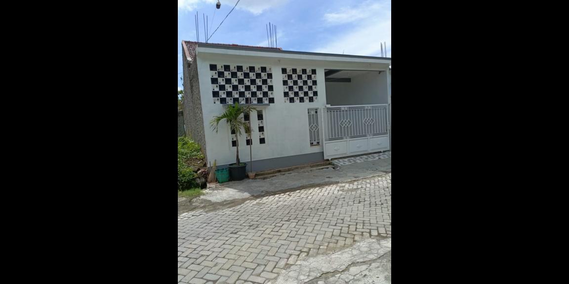 Rumah Mewah Kawasan Bisnis Tasikmadu Karanganyar Rumah Mewah Kawasan Bisnis Tasikmadu Karanganyar