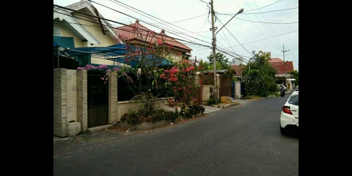 Sewa Rumah SHM Bagus di Darmo Permai Selatan Surabaya Sewa Rumah SHM Bagus di Darmo Permai Selatan Surabaya