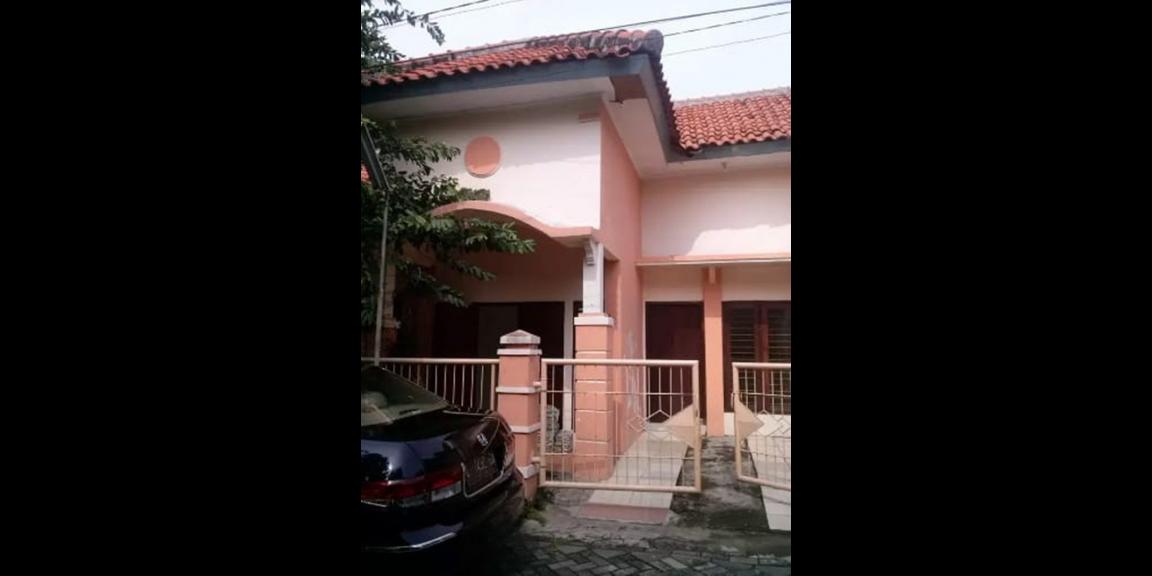 Sewa Rumah Daerah Kebraon di Kebraon Indah Timur Surabaya Sewa Rumah Daerah Kebraon di Kebraon Indah Timur Surabaya