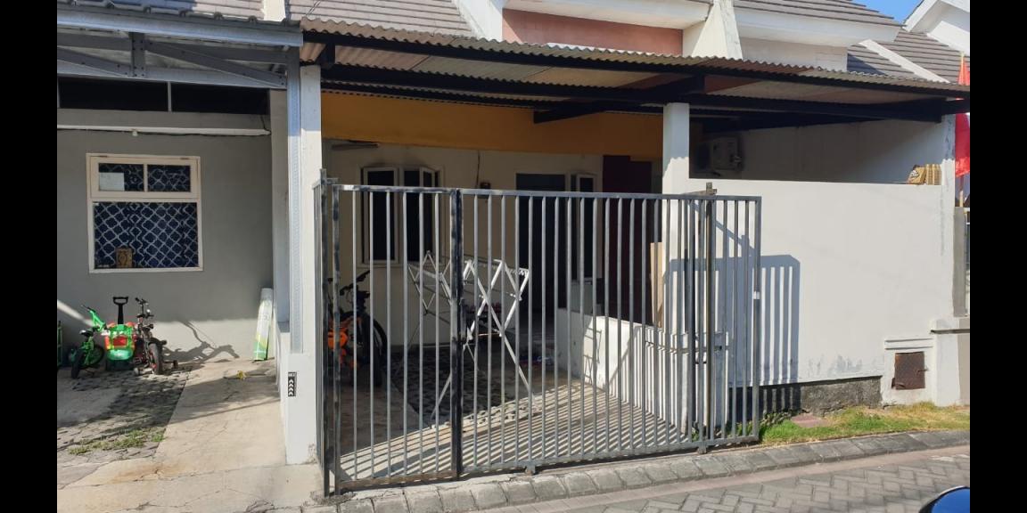 Jual Rumah di Perumahan Puri Mas Legian Surabaya Murah Jual Rumah di Perumahan Puri Mas Legian Surabaya Murah