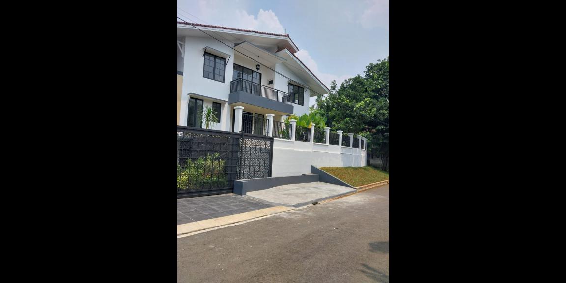 Dijual Rumah Mewah di Pondok Indah, Jakarta Selatan Dijual Rumah Mewah di Pondok Indah, Jakarta Selatan